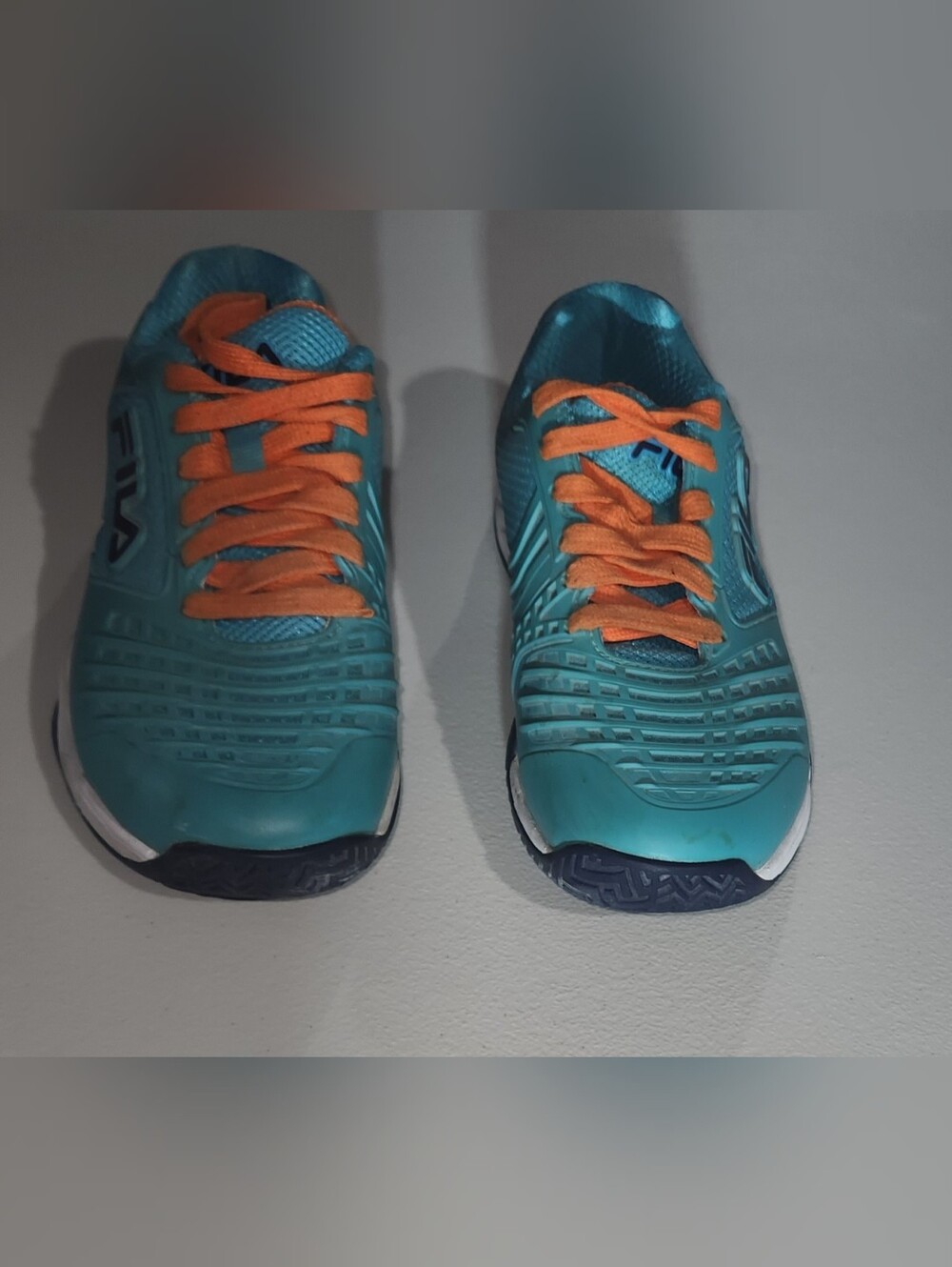 Women’s Fila Axilus 2 Energized Tennis Shoes Teal/Orange/ Size 6